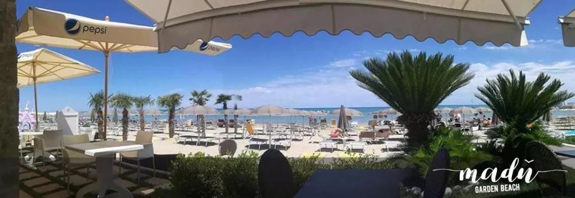 Hotel La Perla Cupra Marittima Kültér fotó