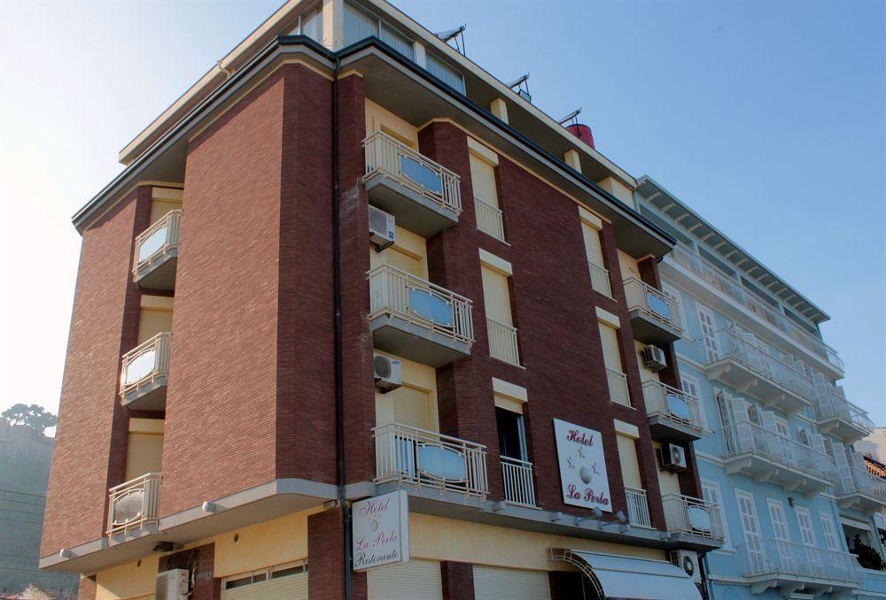 Hotel La Perla Cupra Marittima Kültér fotó