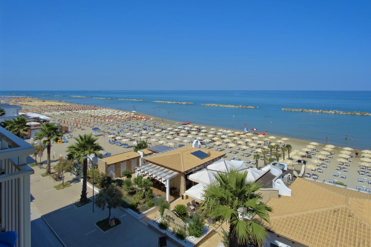 Hotel La Perla Cupra Marittima Kültér fotó