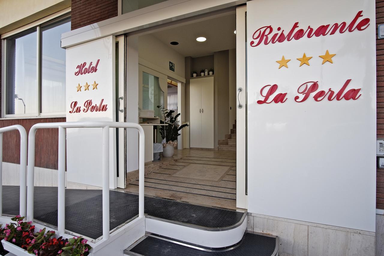 Hotel La Perla Cupra Marittima Kültér fotó