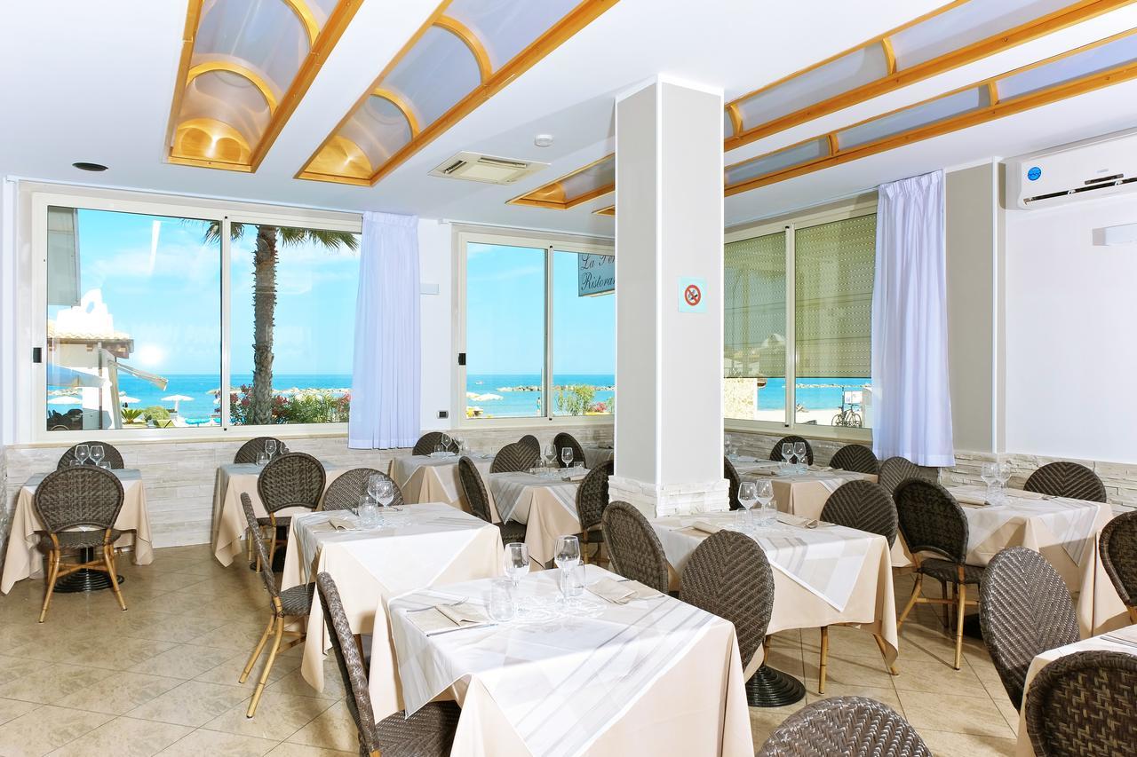 Hotel La Perla Cupra Marittima Kültér fotó