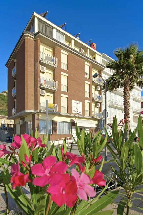 Hotel La Perla Cupra Marittima Kültér fotó