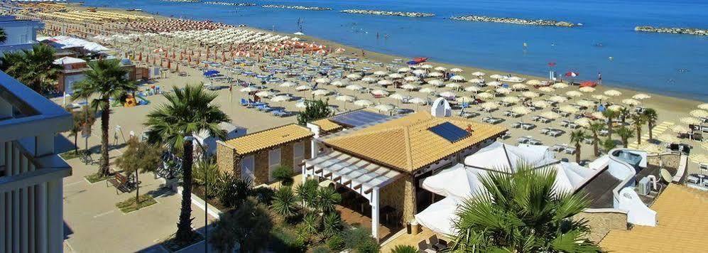 Hotel La Perla Cupra Marittima Kültér fotó