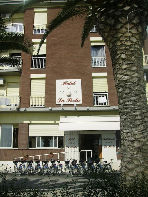 Hotel La Perla Cupra Marittima Kültér fotó